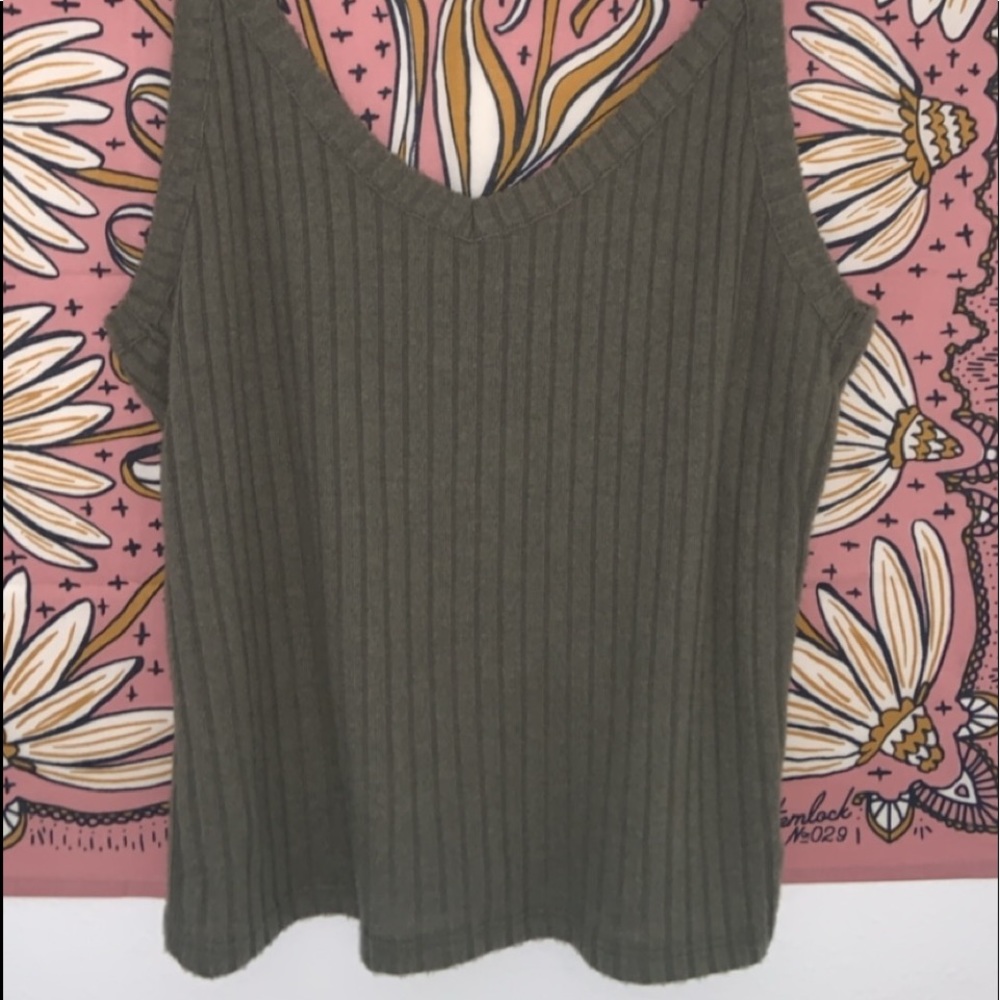 tank top/spaghetti strap